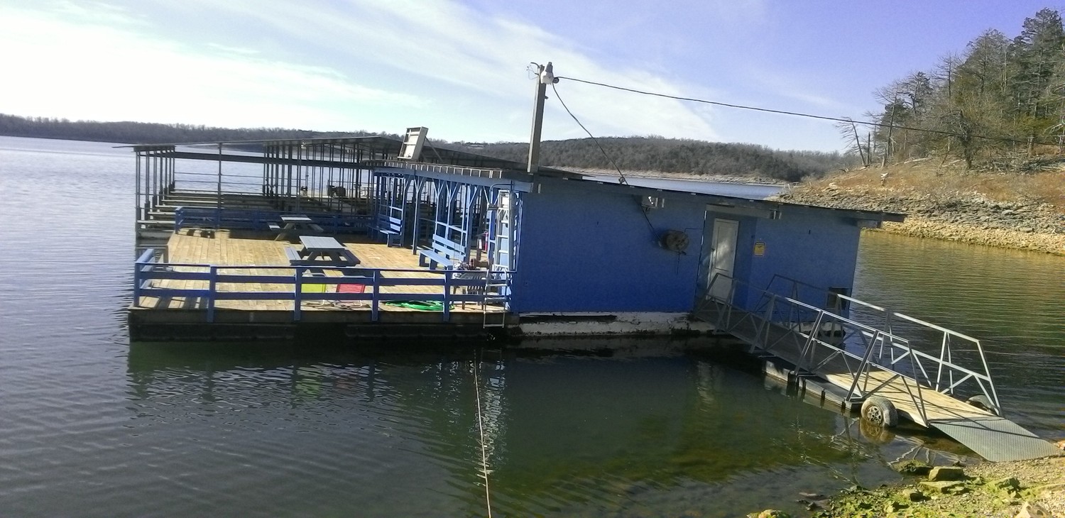 Blue Lady Resort on Lake Norfork
